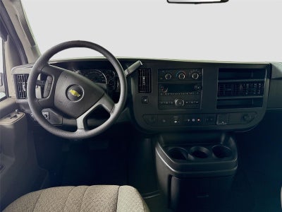 2025 Chevrolet Express Passenger 1LT