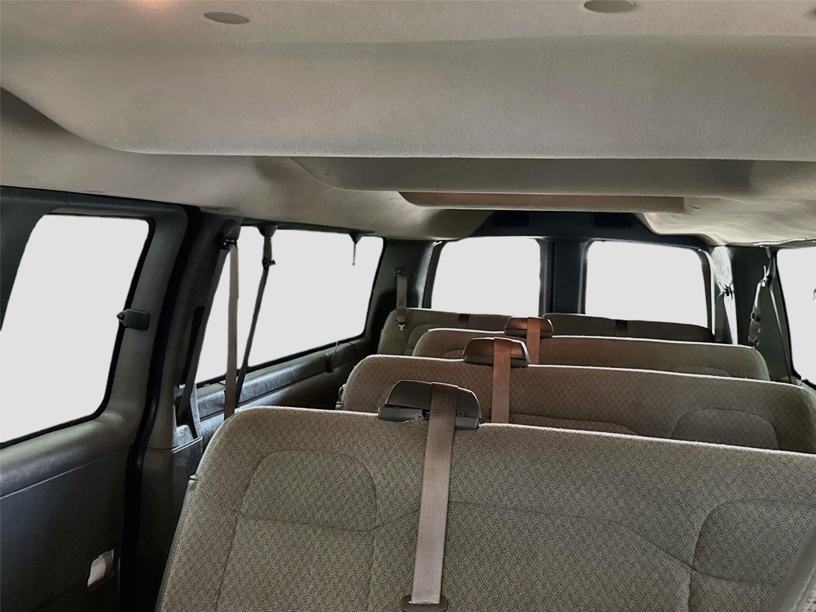 2025 Chevrolet Express Passenger 1LT