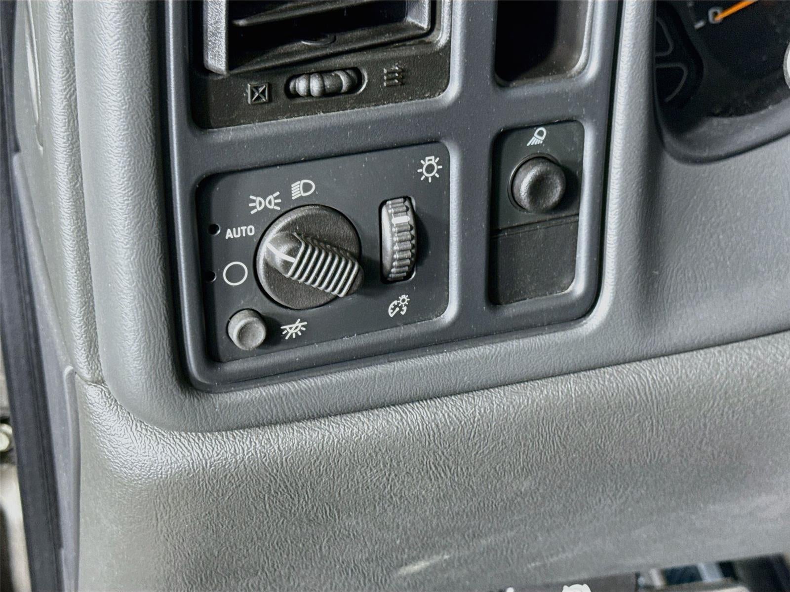 2003 Chevrolet Silverado 1500 LS