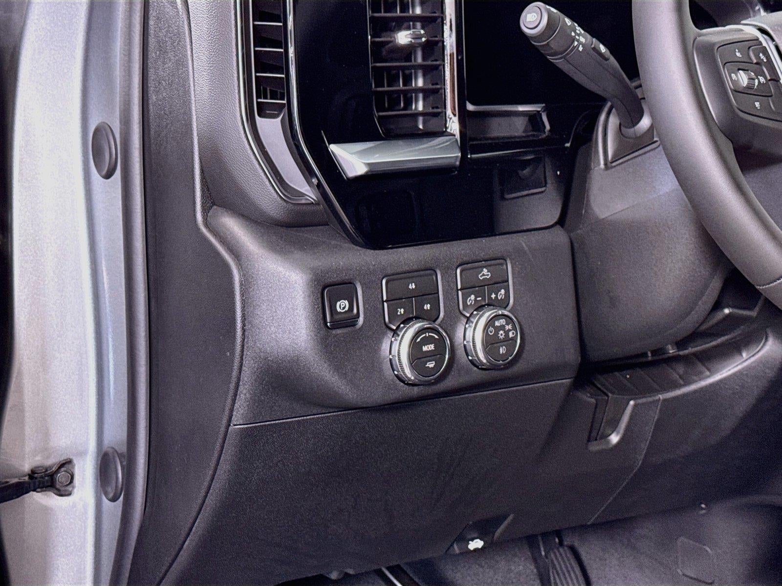 2026 GMC Sierra 3500 HD SLE