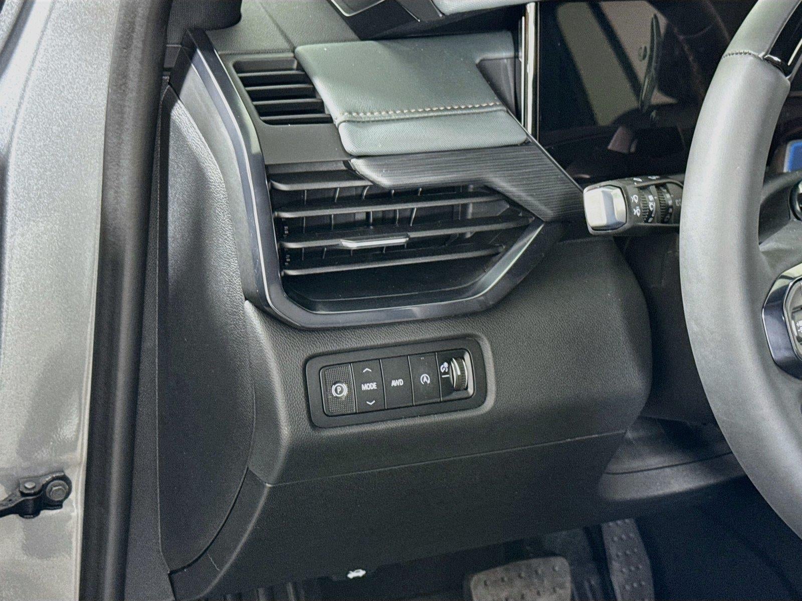 2027 GMC Acadia AT4