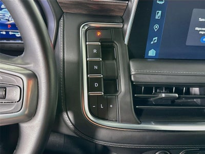 2023 Chevrolet Suburban LT