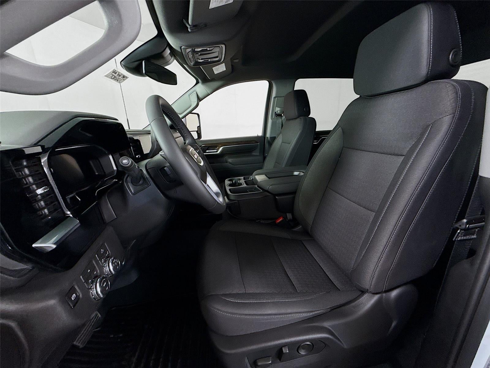 2026 GMC Sierra 3500 HD SLE