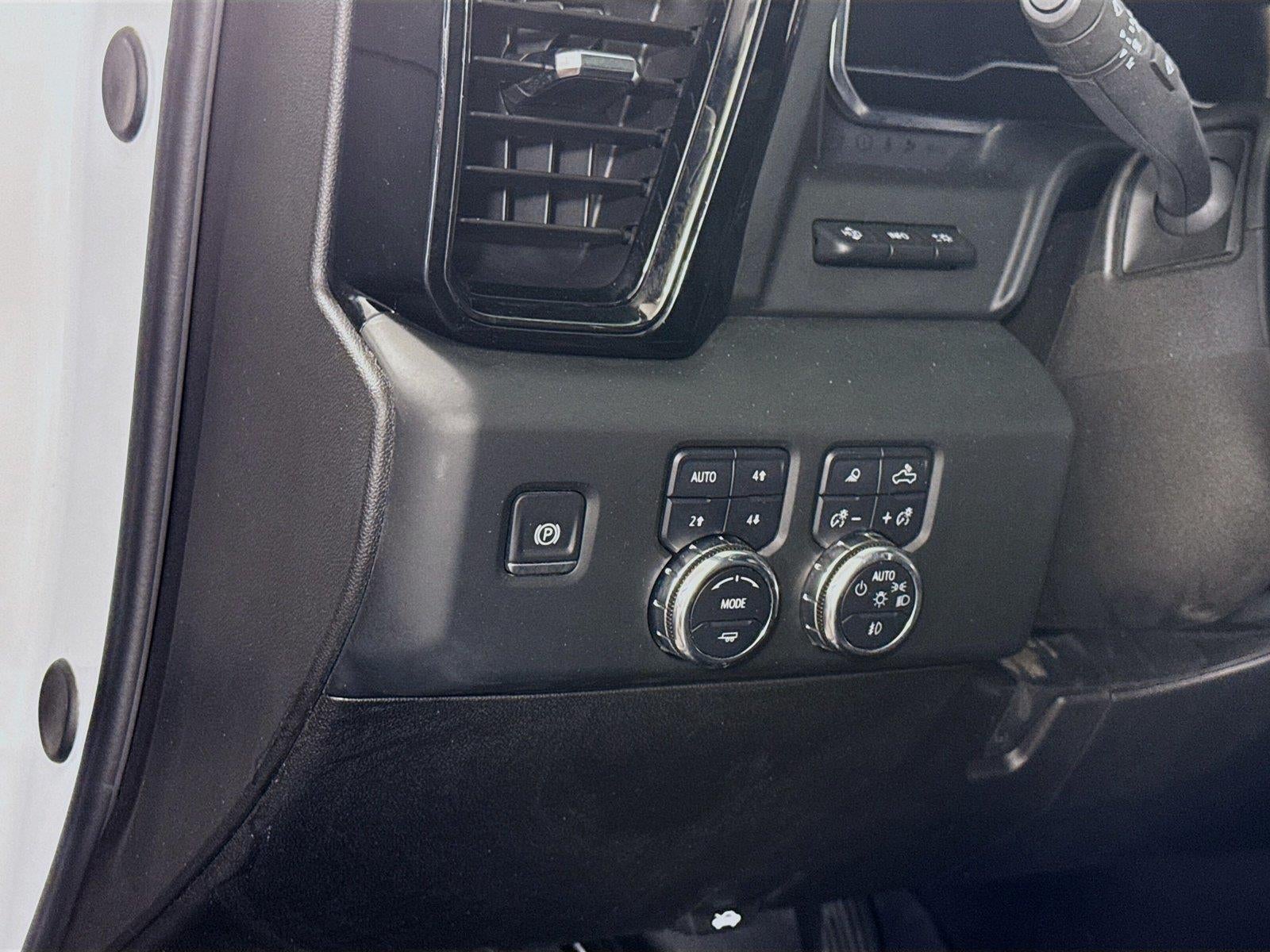 2025 GMC Sierra 3500 HD AT4