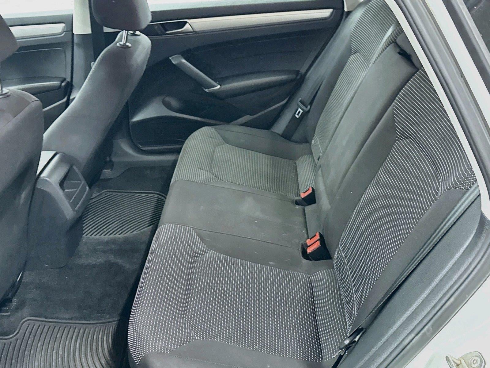 2016 Volkswagen Passat 1.8T S