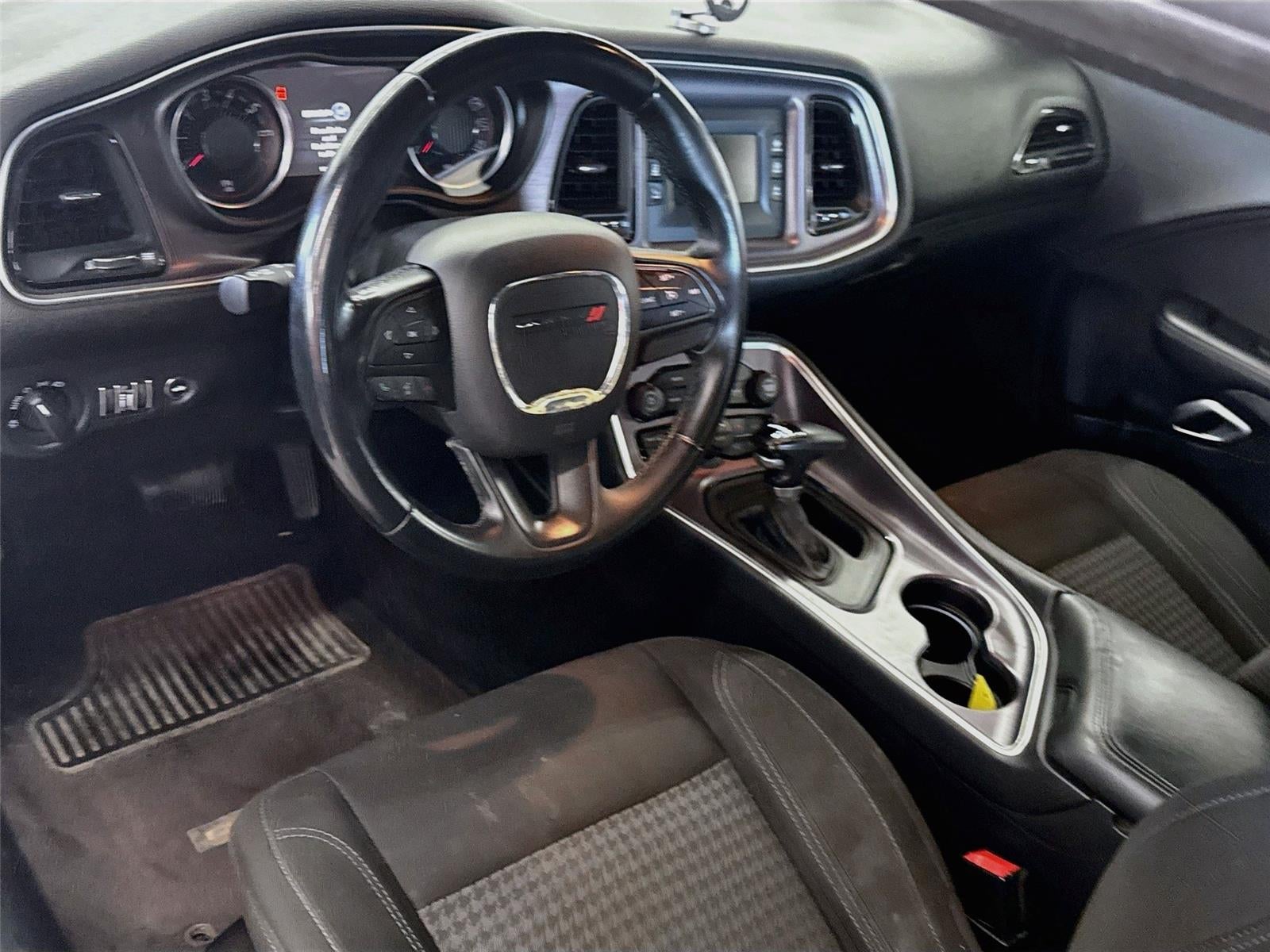 2017 Dodge Challenger SXT