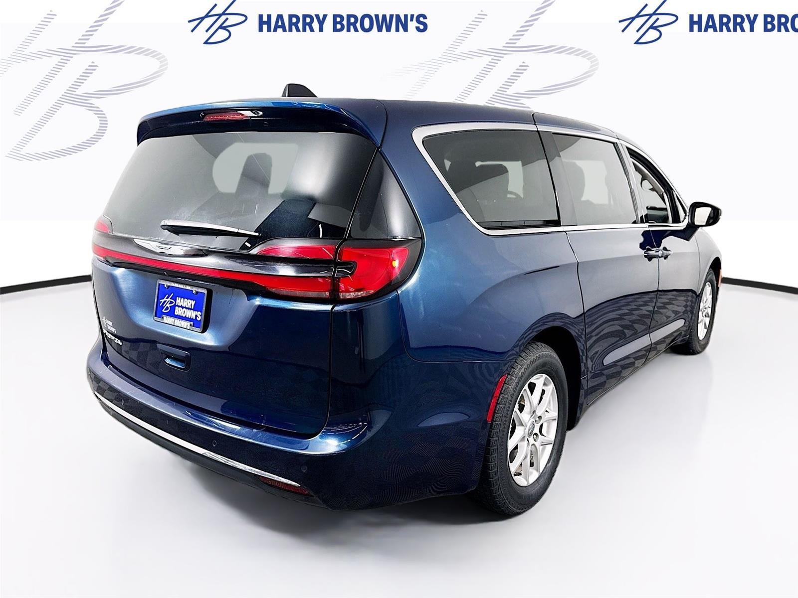 2023 Chrysler Pacifica Touring L