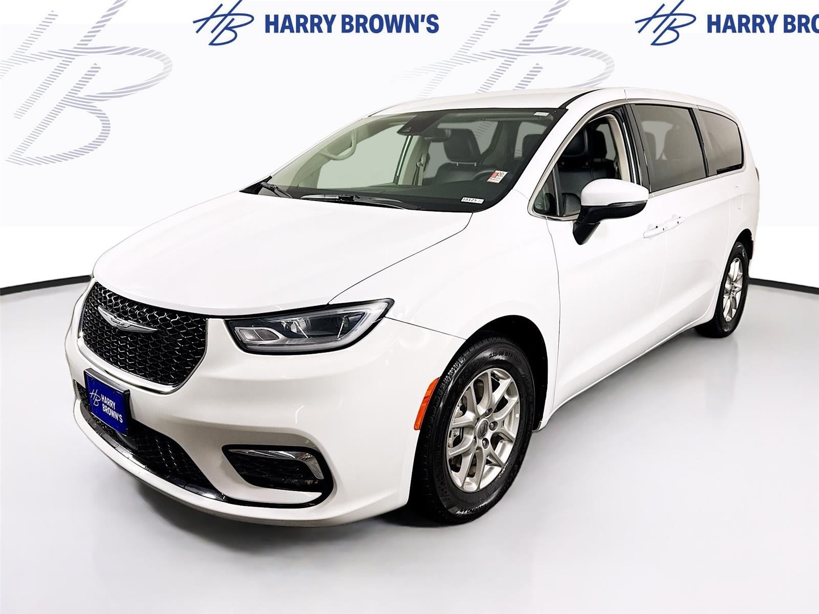 2023 Chrysler Pacifica Touring L