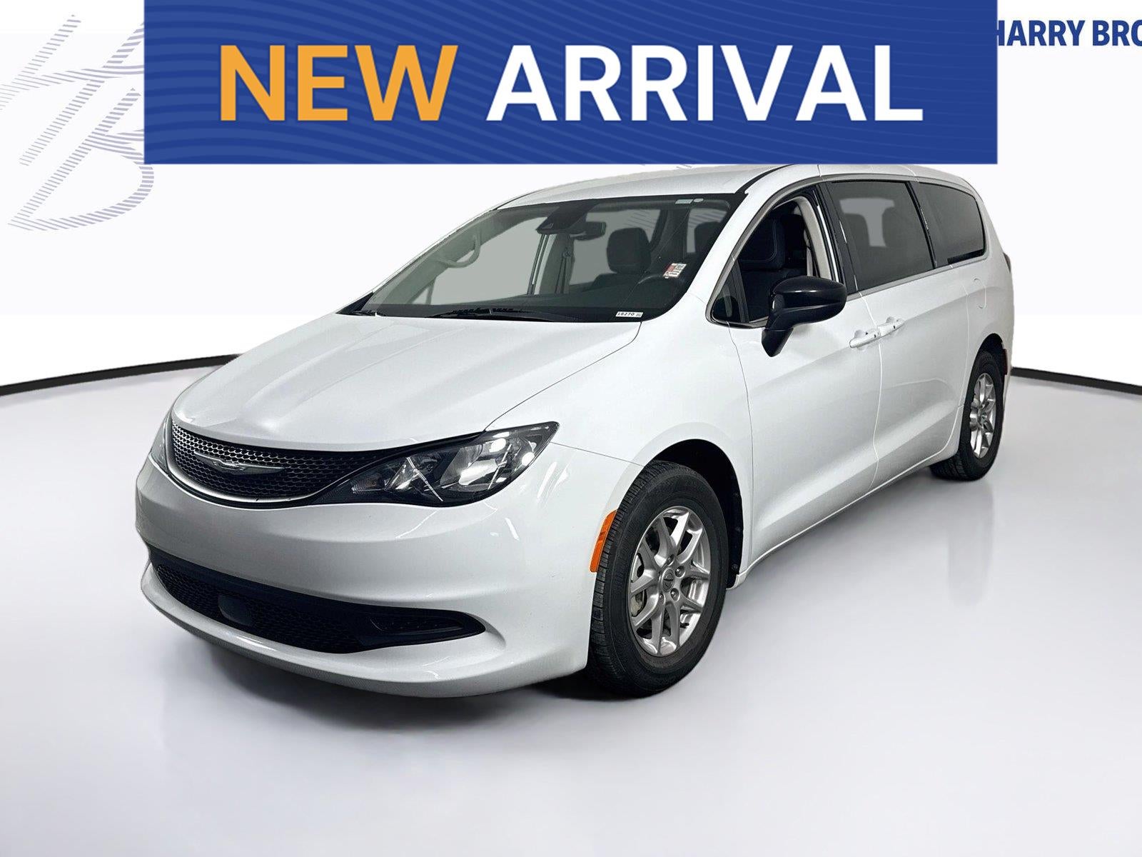 2024 Chrysler Voyager LX