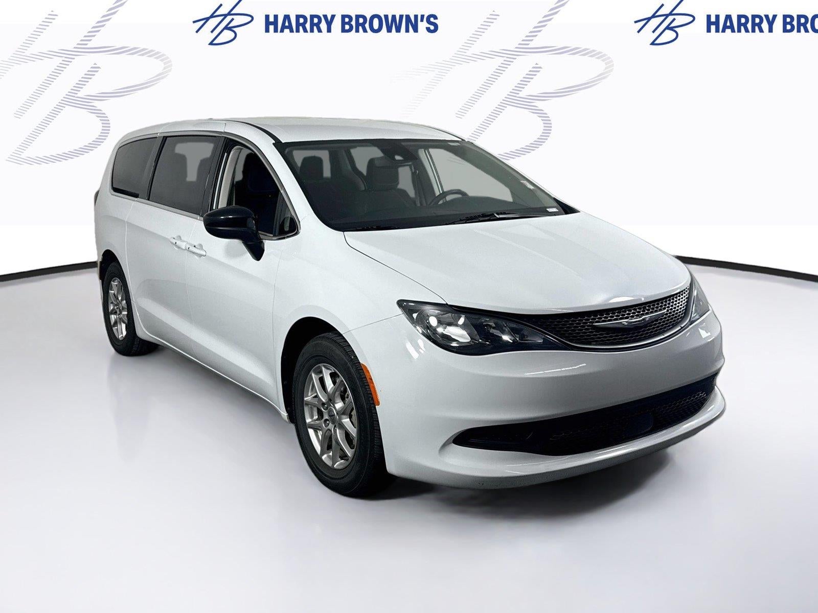2024 Chrysler Voyager LX