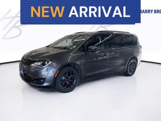 2020 Chrysler Pacifica Touring L Plus