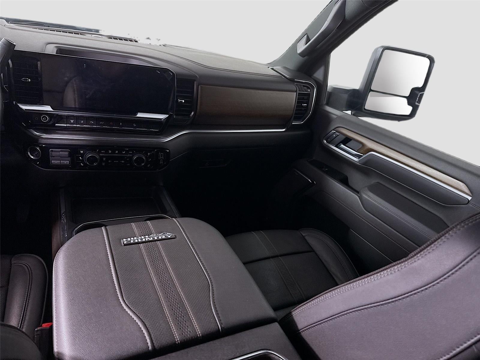 2025 Chevrolet Silverado 3500 HD High Country
