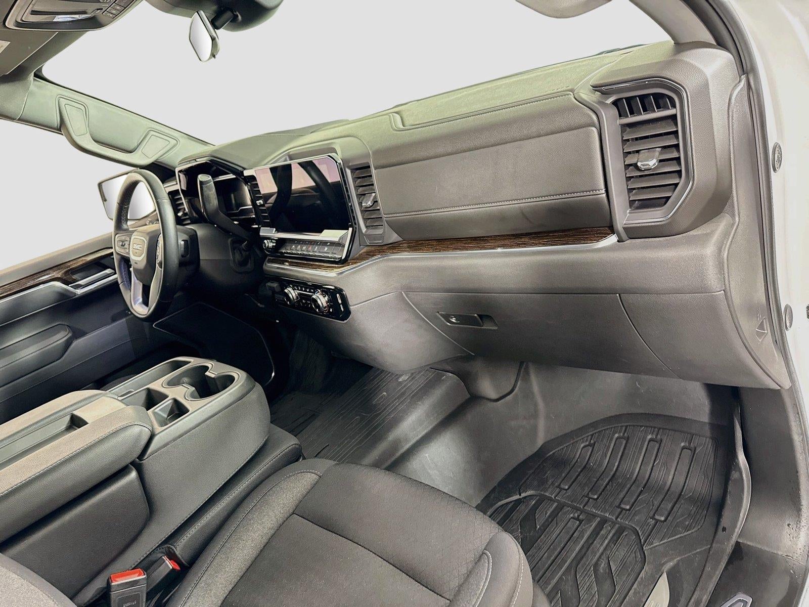 2025 GMC Sierra 1500 SLE