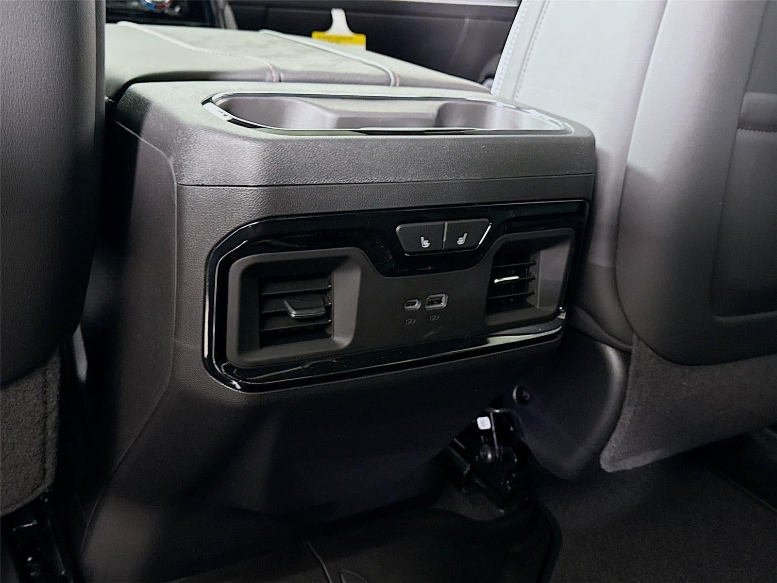 2026 GMC Sierra 1500 AT4X - Photo 20