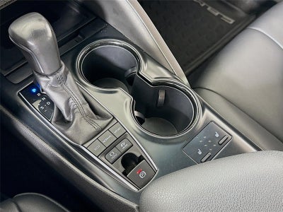 2018 Toyota Camry Hybrid LE