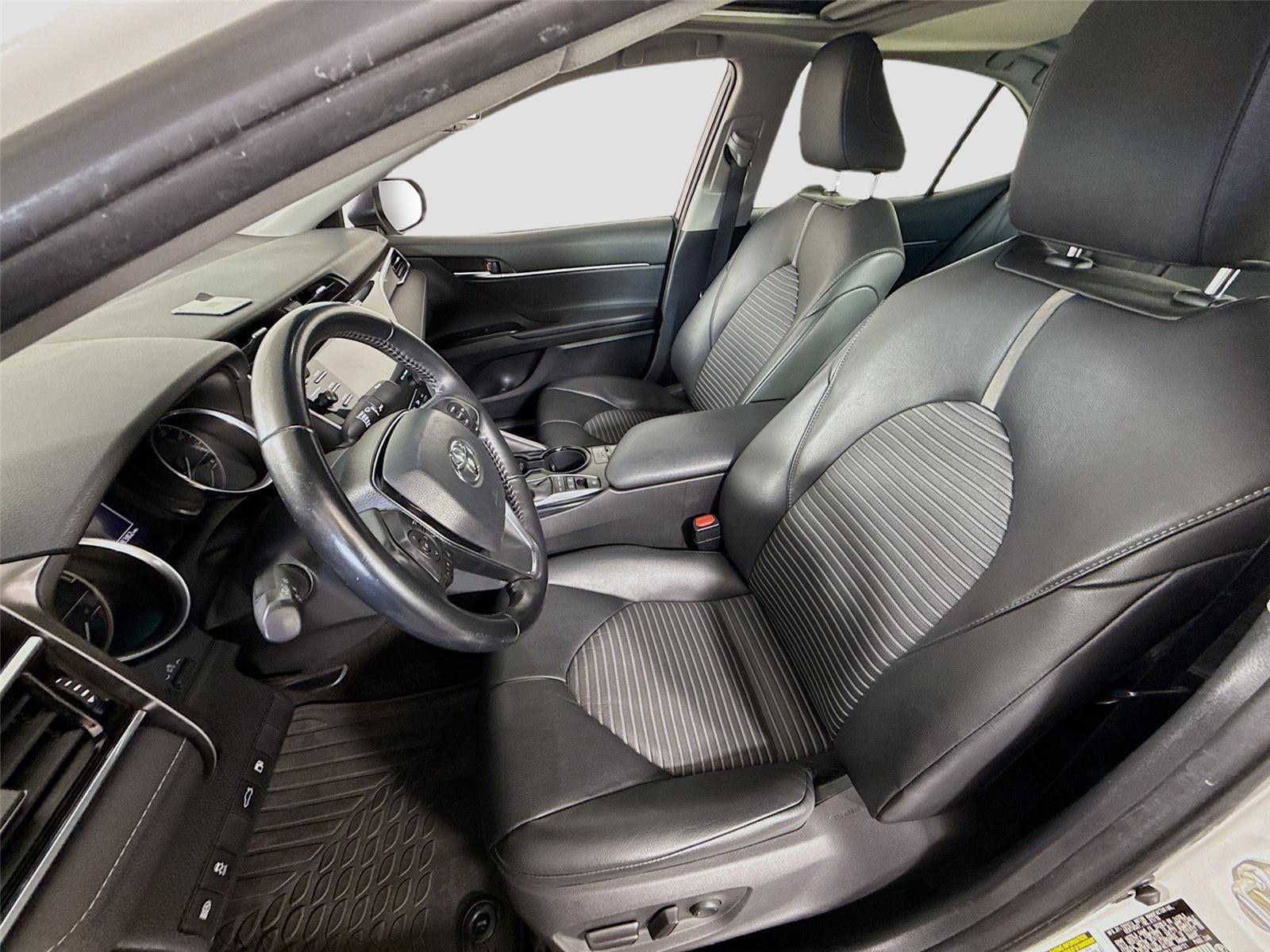 2018 Toyota Camry Hybrid LE