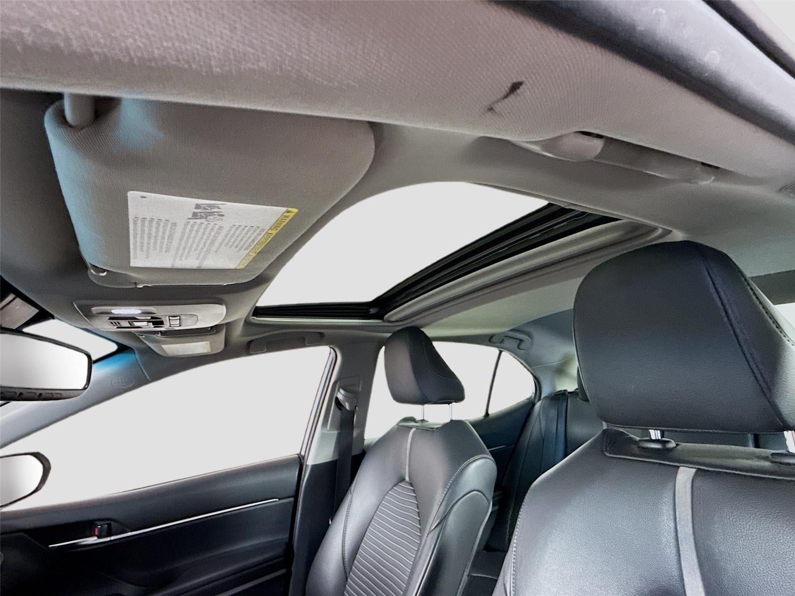 2018 Toyota Camry Hybrid LE