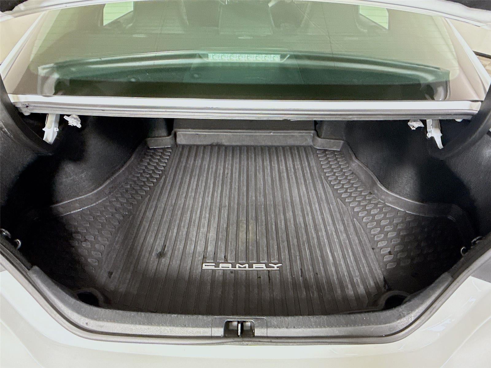 2018 Toyota Camry Hybrid LE