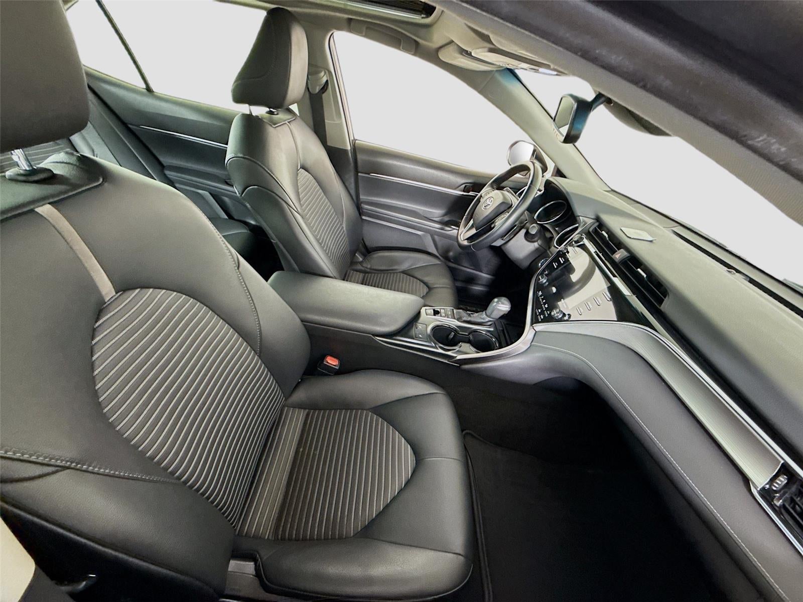 2018 Toyota Camry Hybrid LE