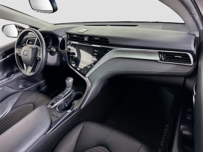 2018 Toyota Camry Hybrid LE