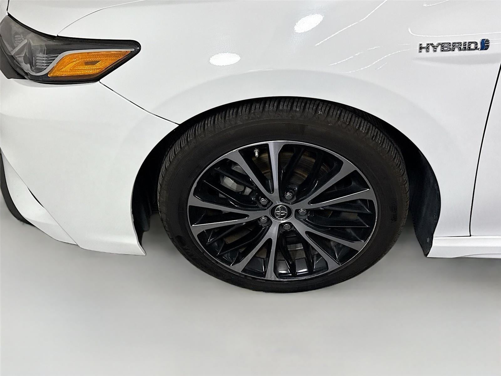 2018 Toyota Camry Hybrid LE