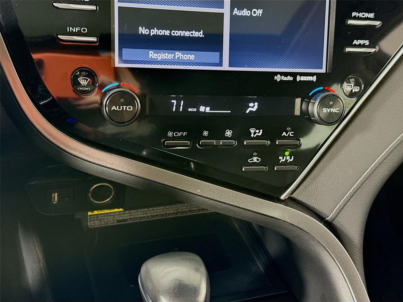 2018 Toyota Camry Hybrid LE