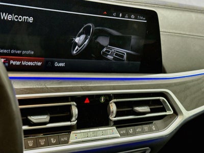 2022 BMW X7 M50i