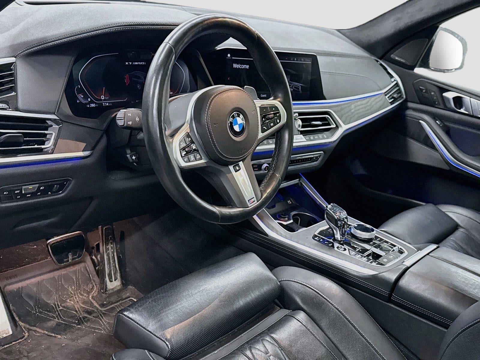 2022 BMW X7 M50i